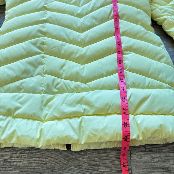 Butter Yellow Down Puffer Jacket Size 44 Quilted Form Fitting Detachable Hood - Picture 12 of 15